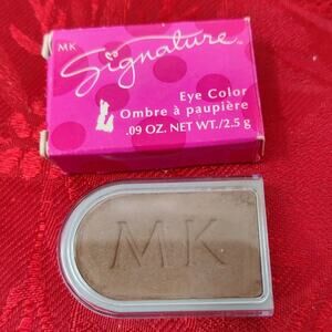BRAND NEW Mary Kay Signature Eye Color Taupe 8836